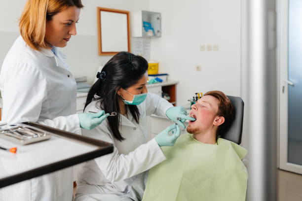 Best Weekend Emergency Dental Services in Groesbeck, TX